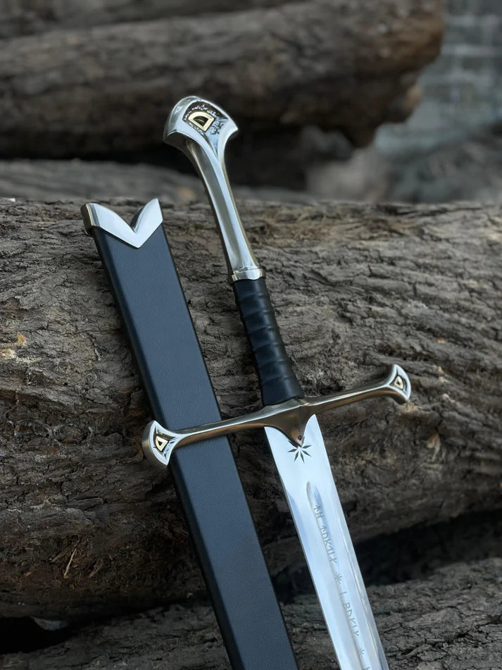 Anduril Narsil Sword Replica With Scabbard & Wall Mount