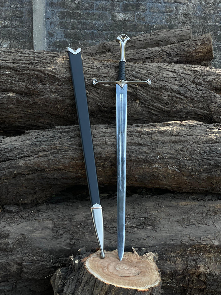 Anduril Narsil Sword Replica With Scabbard & Wall Mount